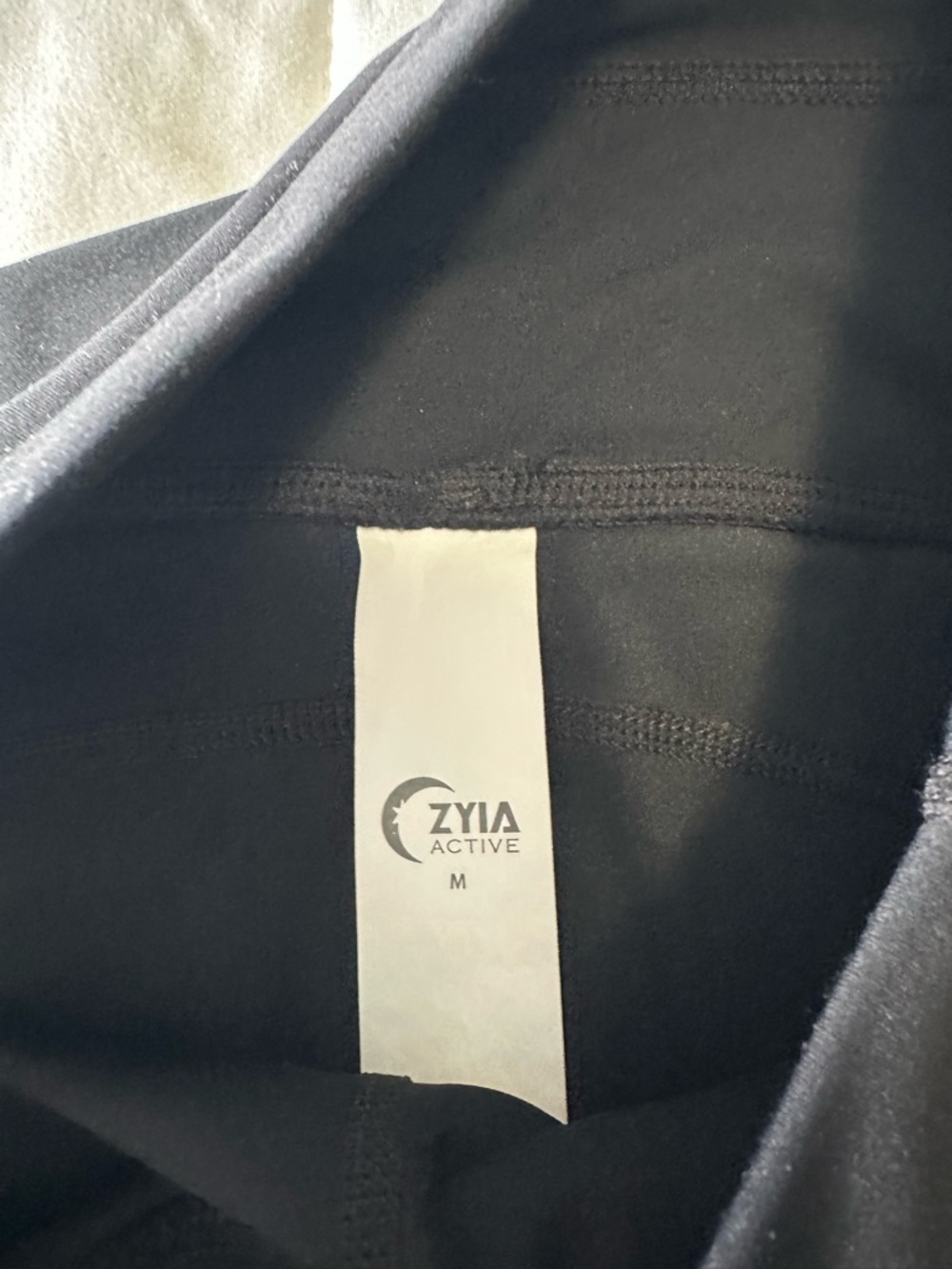 Zyia Active shorts Med - Picture 2 of 4